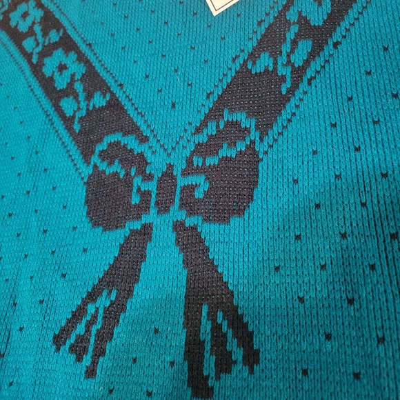 NWT vintage 22W (XL) deep teal and black polka dot and bow crewneck sweater - Picture 8 of 9
